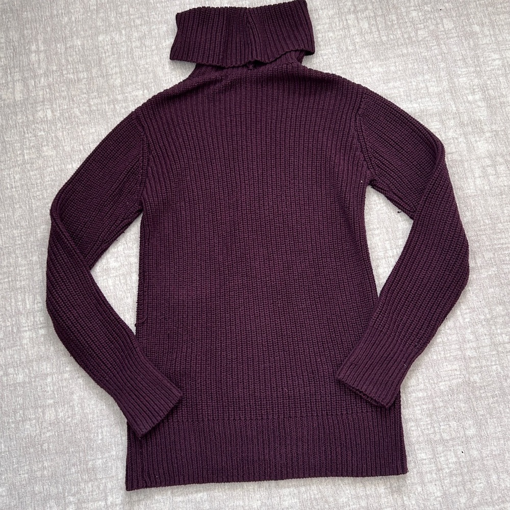 Abercrombie & Fitch Chunky Knit Turtleneck Tunic Sweater in XS - Picture 3 of 9